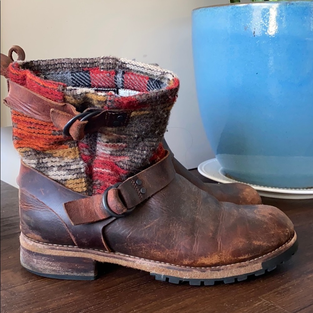 Wool rich boots